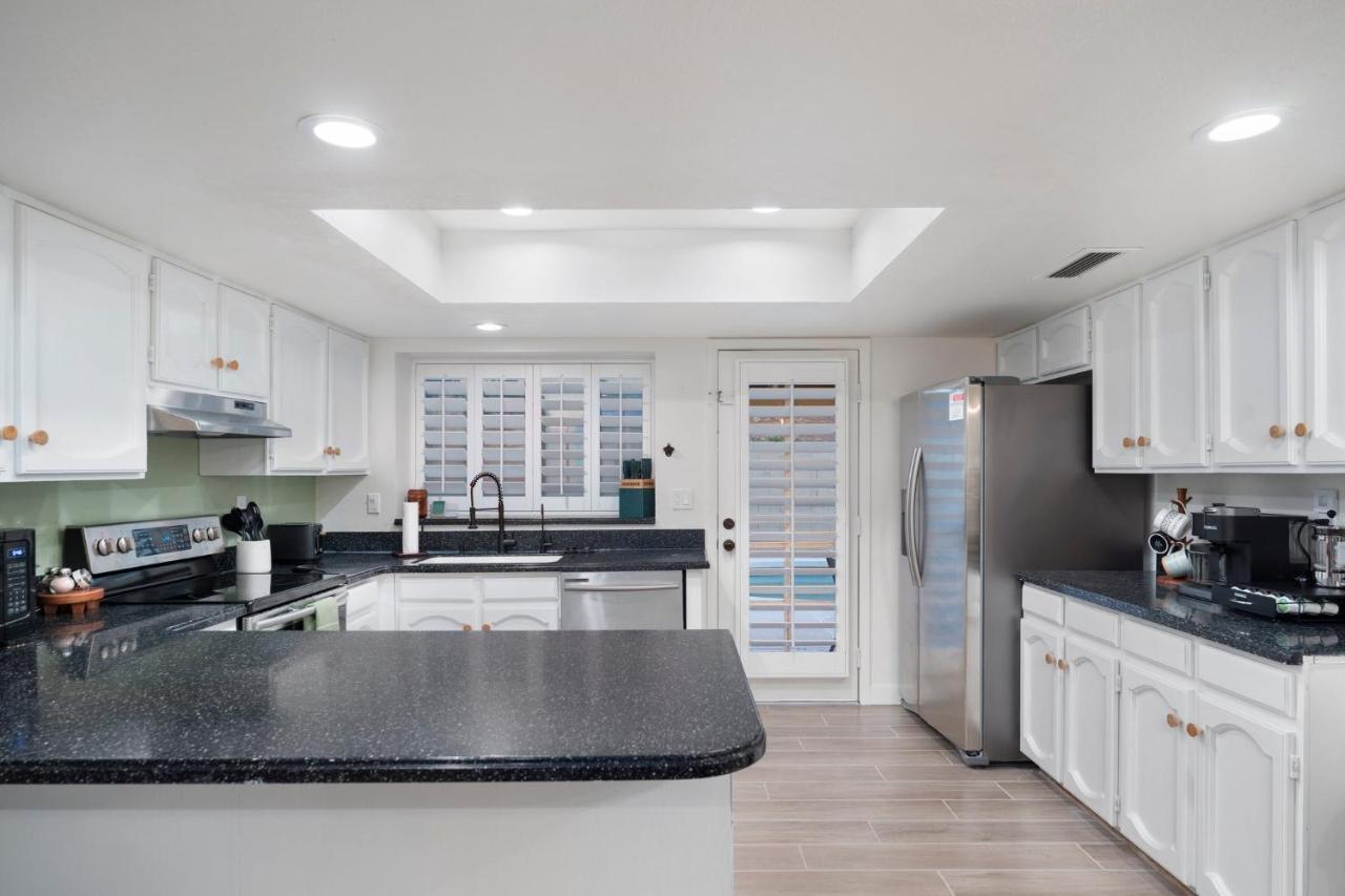 Large Pool With Diving Board, Remodeled 3Bdrm, Near State Farm Stdm And More! Peoria Buitenkant foto