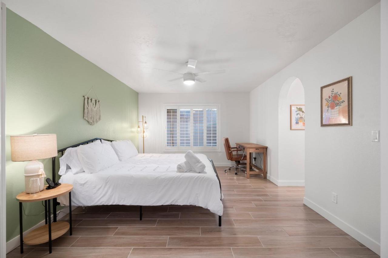 Large Pool With Diving Board, Remodeled 3Bdrm, Near State Farm Stdm And More! Peoria Buitenkant foto