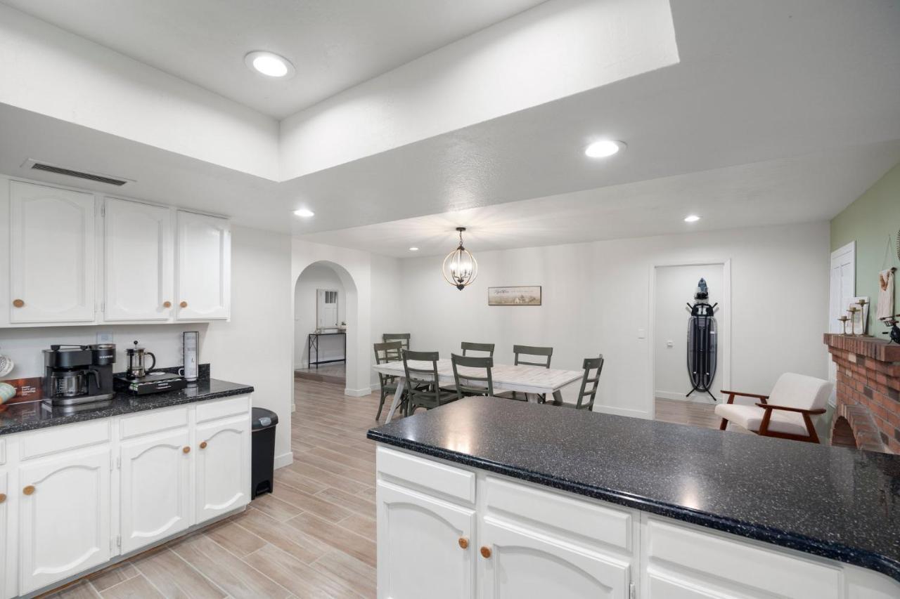 Large Pool With Diving Board, Remodeled 3Bdrm, Near State Farm Stdm And More! Peoria Buitenkant foto