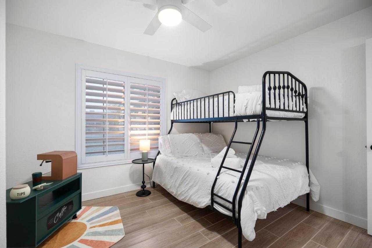 Large Pool With Diving Board, Remodeled 3Bdrm, Near State Farm Stdm And More! Peoria Buitenkant foto