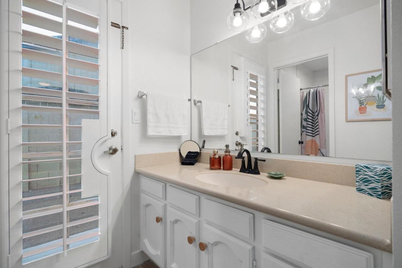 Large Pool With Diving Board, Remodeled 3Bdrm, Near State Farm Stdm And More! Peoria Buitenkant foto